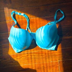 Victoria’s Secret pink padded underwire bra front closure BRAND NEW 38D